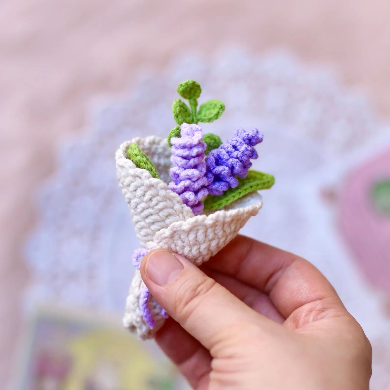 5 MIni Flower Bouquet PDF Patterns|Beginner-Friendly Gift Idea for housewarming Christmas, Birthday, Teacher|Bag Charm or Keychain Project